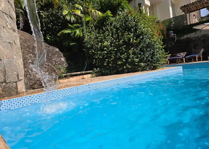 Apartamentos Casa da PedraHotel em Ubatuba